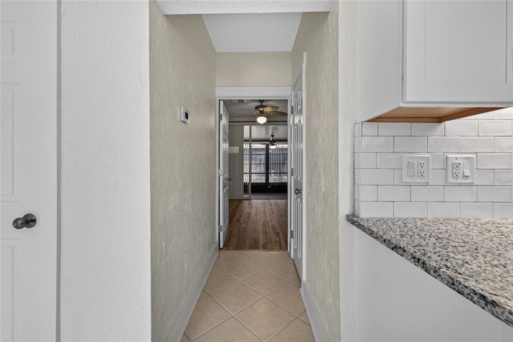 For Sale: $320,000 (1 beds, 1 baths, 480 Square Feet)