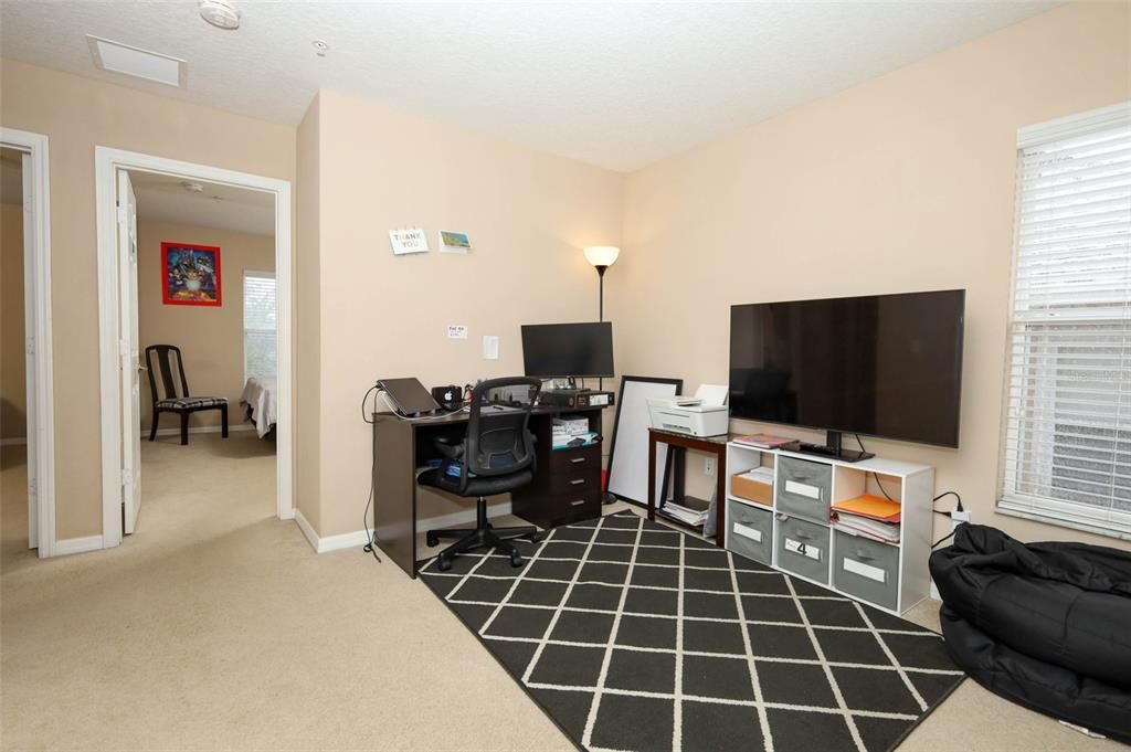 For Sale: $329,040 (3 beds, 2 baths, 1914 Square Feet)