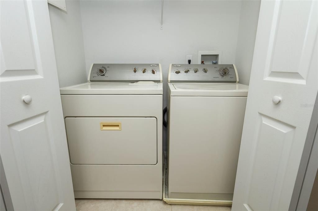 For Sale: $329,040 (3 beds, 2 baths, 1914 Square Feet)