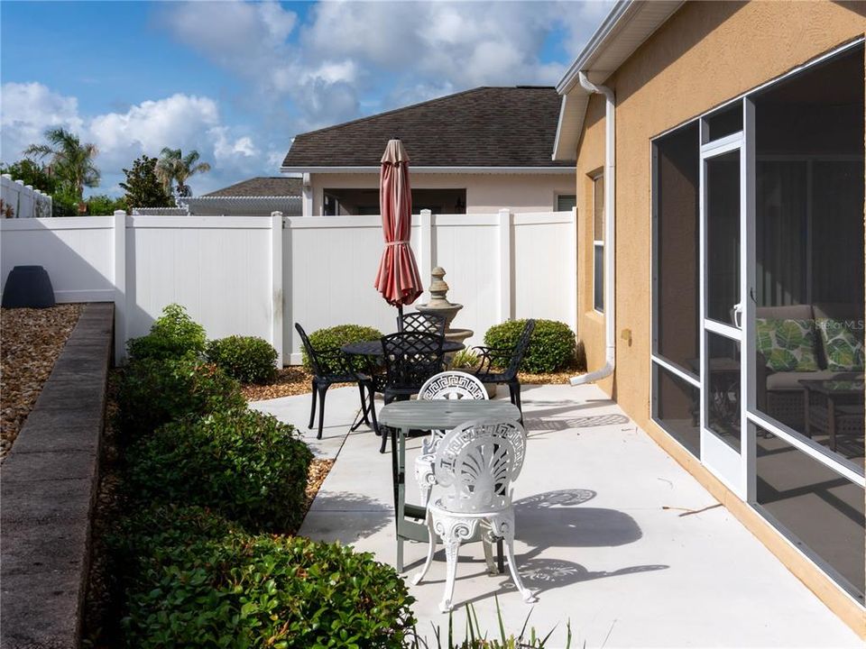 For Sale: $353,900 (3 beds, 2 baths, 1398 Square Feet)