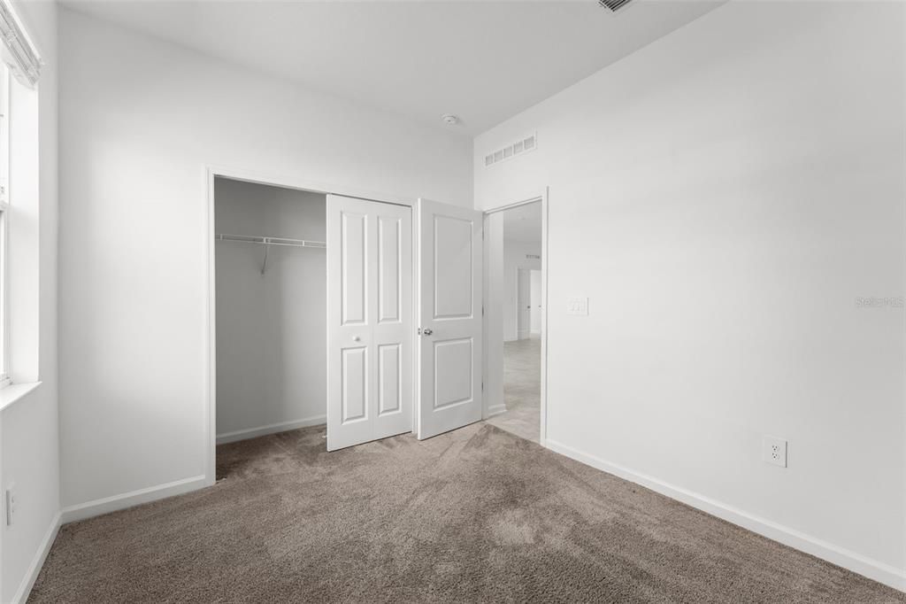 En Venta: $325,000 (4 camas, 3 baños, 2109 Pies cuadrados)