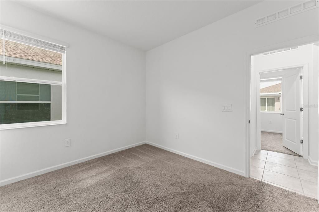 En Venta: $325,000 (4 camas, 3 baños, 2109 Pies cuadrados)