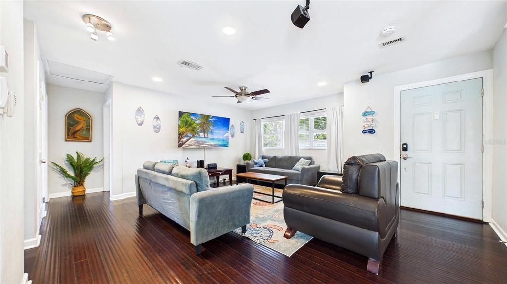 For Sale: $645,000 (3 beds, 2 baths, 1781 Square Feet)