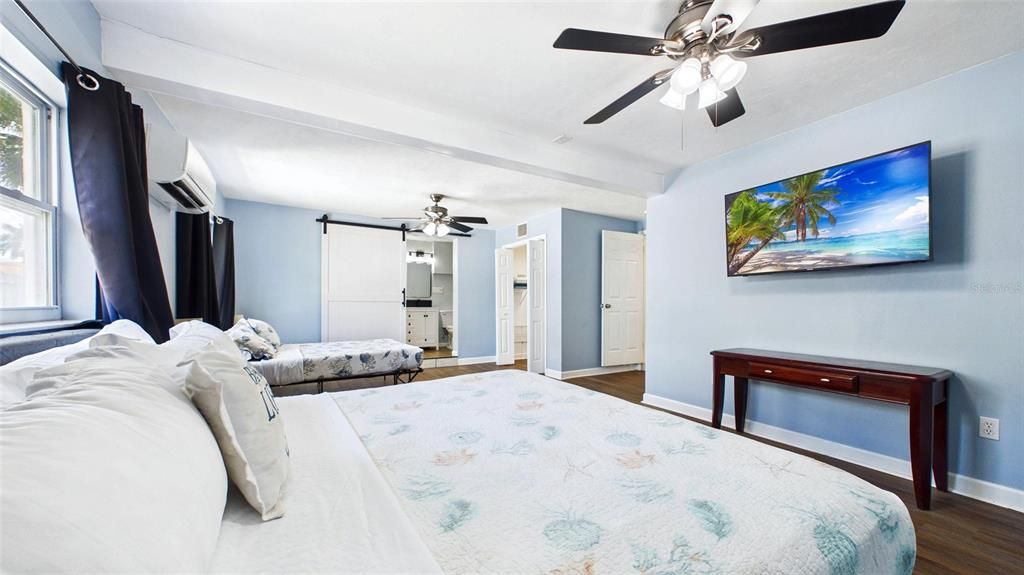 For Sale: $645,000 (3 beds, 2 baths, 1781 Square Feet)