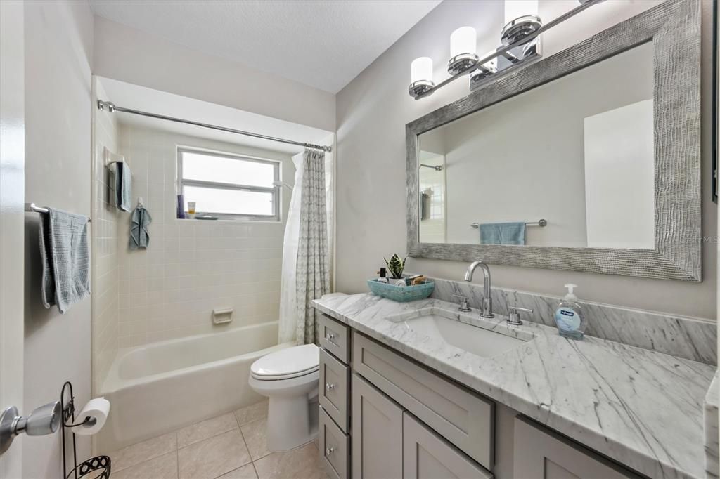 For Sale: $385,000 (2 beds, 2 baths, 1420 Square Feet)
