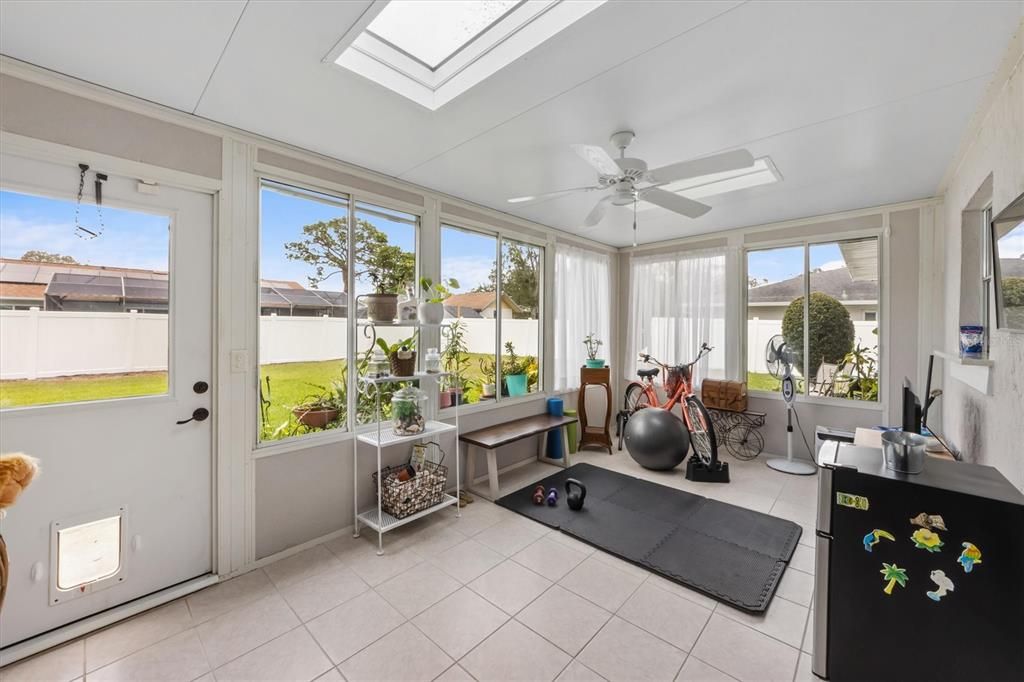 For Sale: $385,000 (2 beds, 2 baths, 1420 Square Feet)