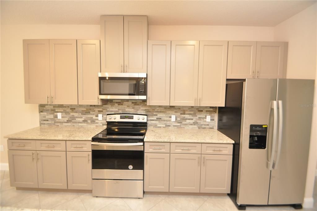 For Rent: $2,000 (4 beds, 2 baths, 1511 Square Feet)