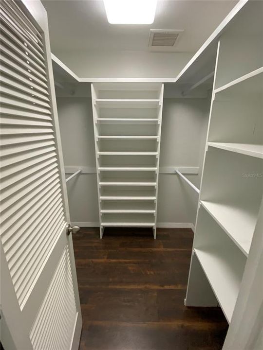 В аренду: $2,200 (2 спален, 2 ванн, 1703 Квадратных фут)