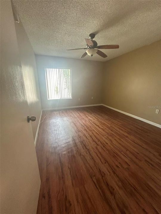 For Rent: $1,350 (1 beds, 1 baths, 607 Square Feet)