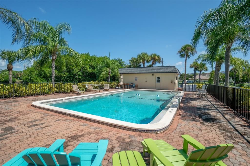 For Sale: $324,900 (2 beds, 2 baths, 1280 Square Feet)