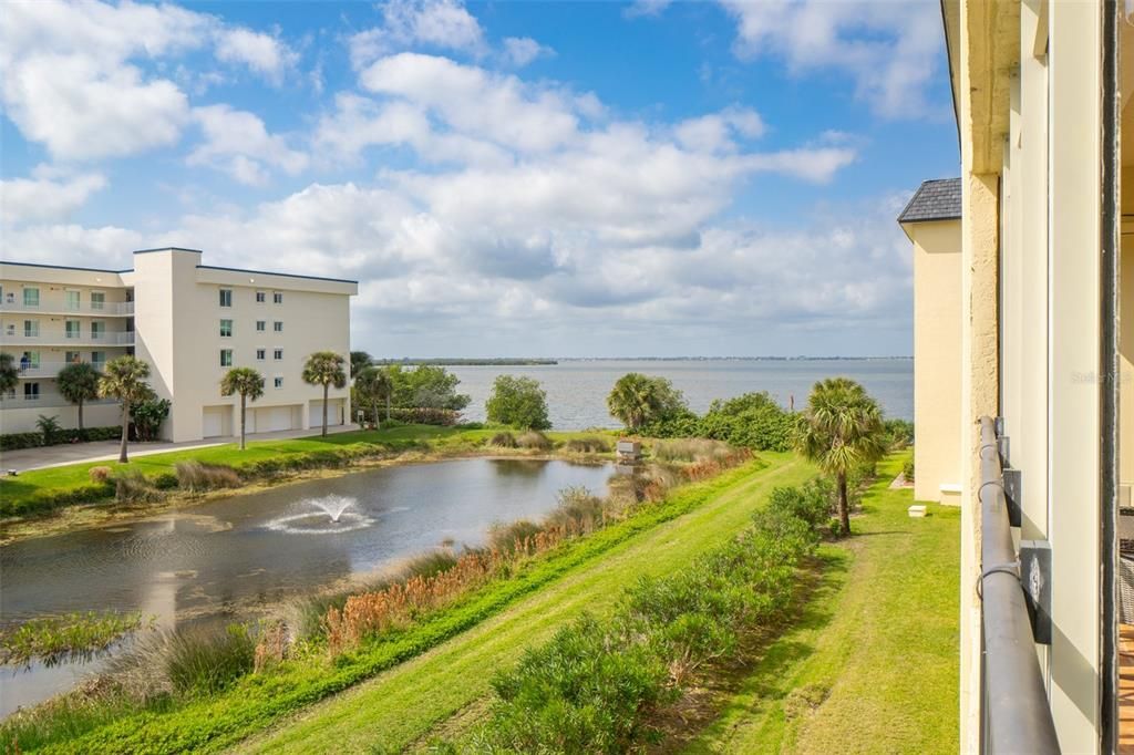 For Sale: $324,900 (2 beds, 2 baths, 1280 Square Feet)