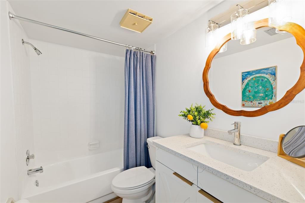 For Sale: $324,900 (2 beds, 2 baths, 1280 Square Feet)
