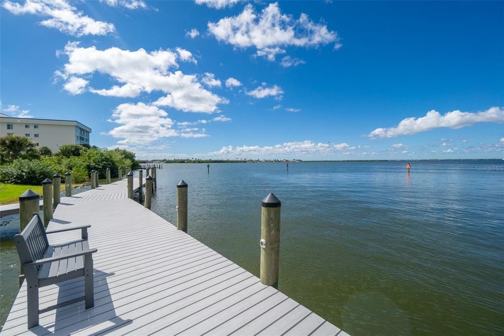 For Sale: $324,900 (2 beds, 2 baths, 1280 Square Feet)