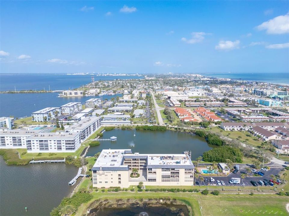 For Sale: $324,900 (2 beds, 2 baths, 1280 Square Feet)