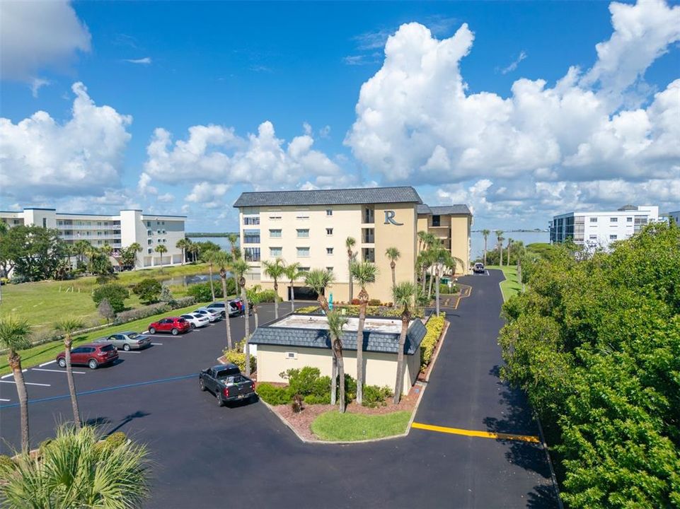 For Sale: $324,900 (2 beds, 2 baths, 1280 Square Feet)