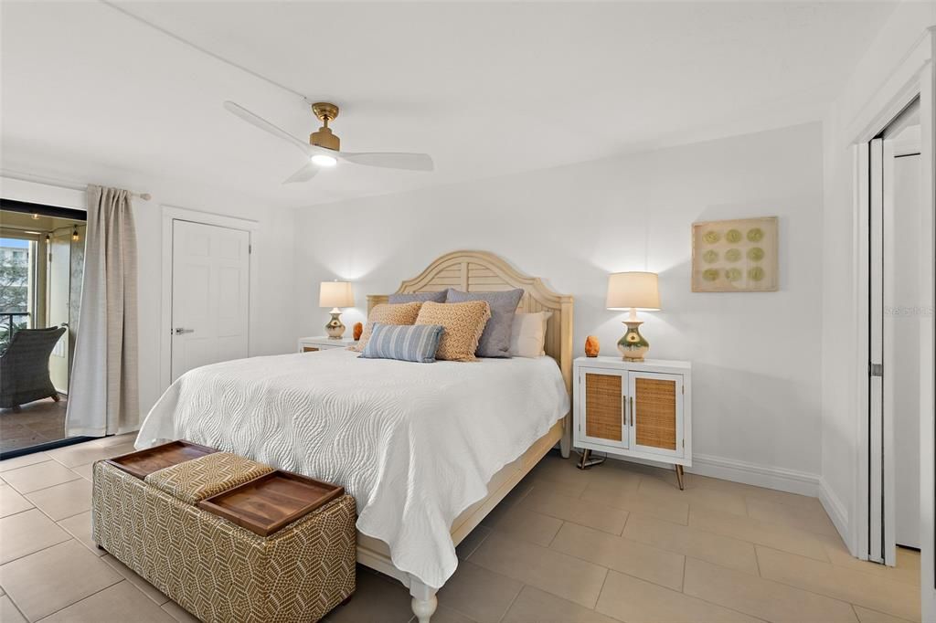 For Sale: $324,900 (2 beds, 2 baths, 1280 Square Feet)