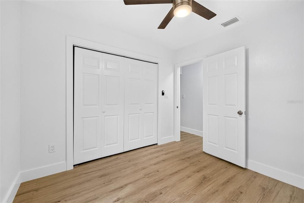 For Sale: $374,900 (3 beds, 2 baths, 1716 Square Feet)