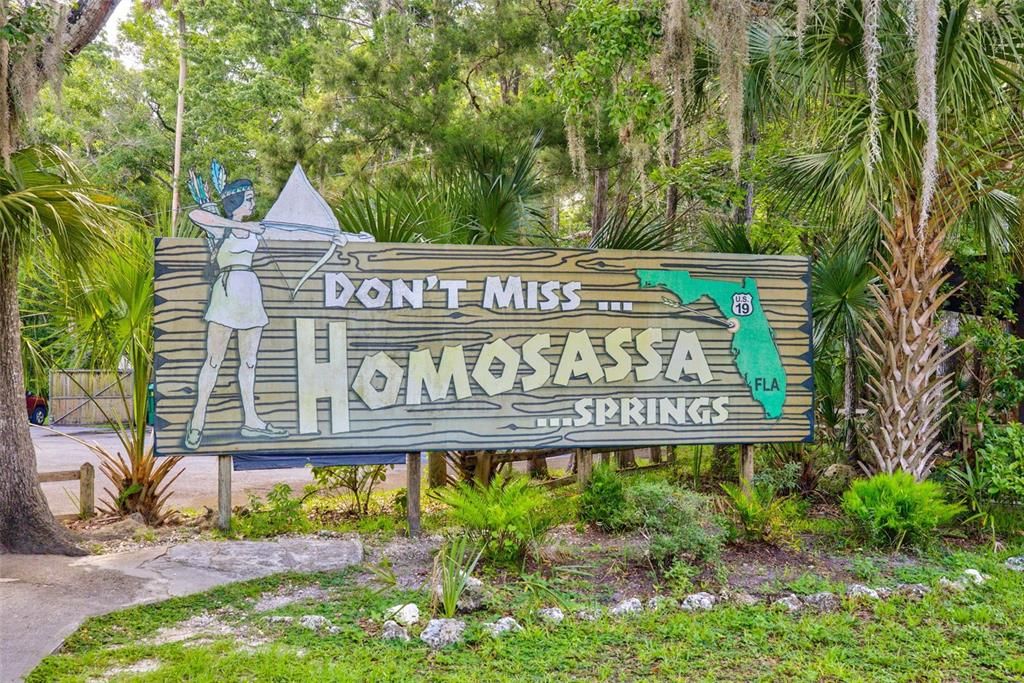 For Sale: $374,900 (3 beds, 2 baths, 1716 Square Feet)