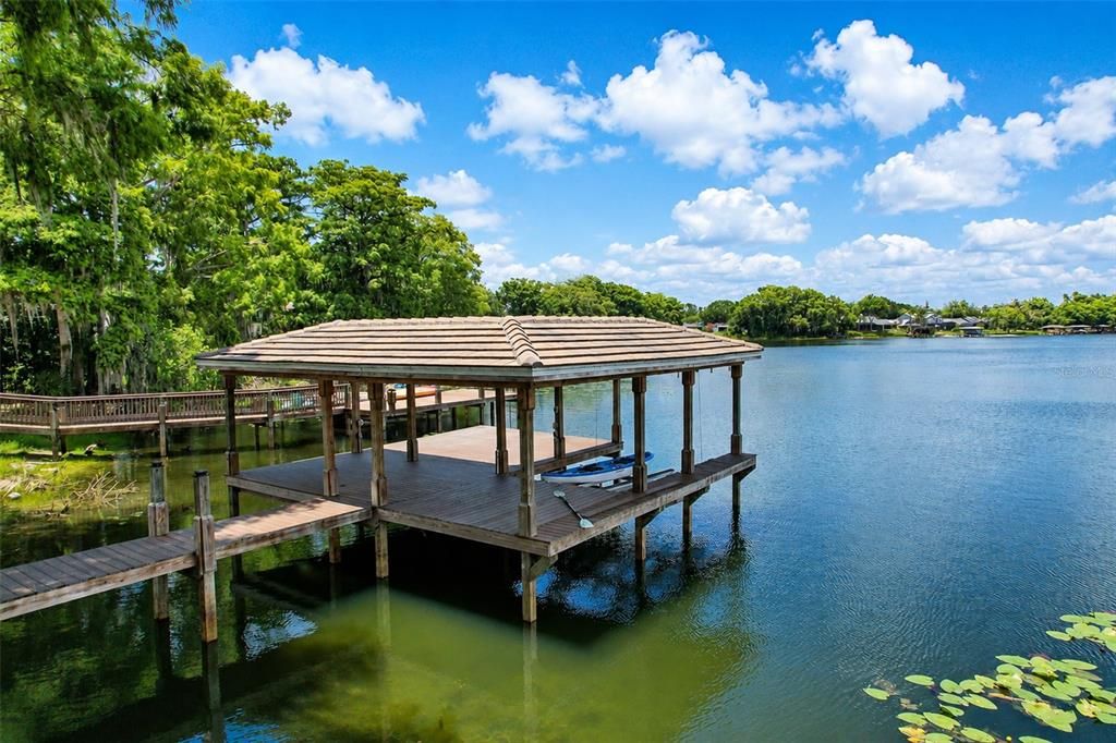 For Sale: $1,725,000 (6 beds, 4 baths, 4173 Square Feet)