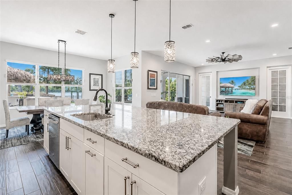 For Sale: $1,725,000 (6 beds, 4 baths, 4173 Square Feet)