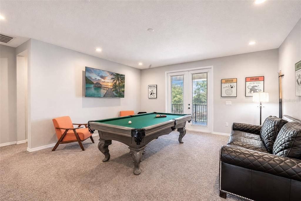 For Sale: $1,725,000 (6 beds, 4 baths, 4173 Square Feet)