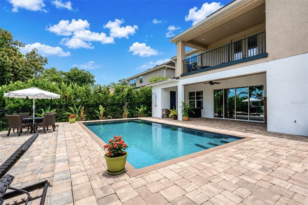 For Sale: $1,725,000 (6 beds, 4 baths, 4173 Square Feet)