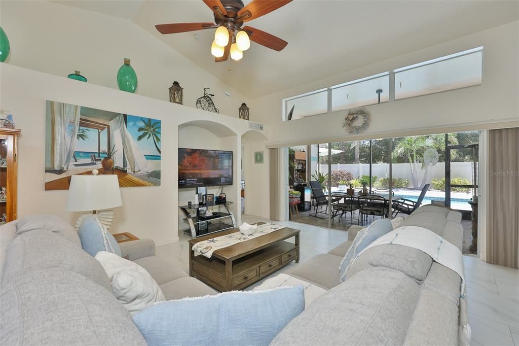 For Sale: $515,000 (4 beds, 2 baths, 2165 Square Feet)