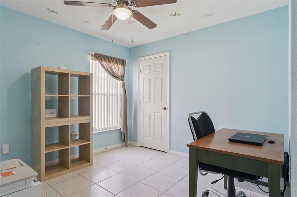 Activo con contrato: $359,000 (3 camas, 2 baños, 1498 Pies cuadrados)