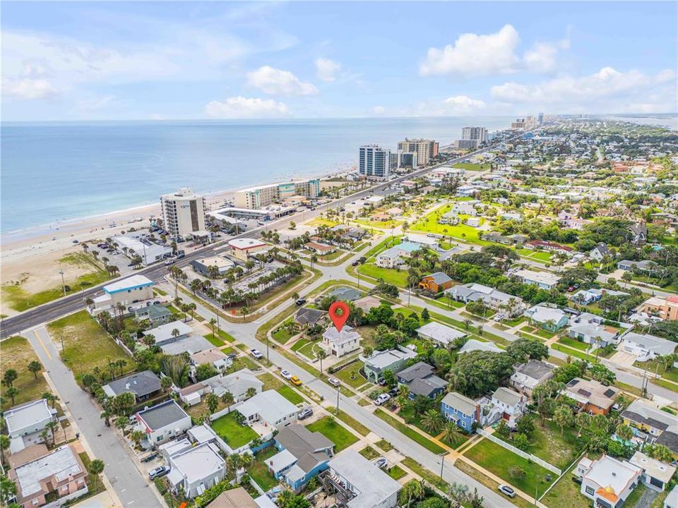 For Sale: $315,000 (2 beds, 2 baths, 1193 Square Feet)