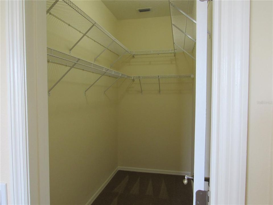 Active With Contract: $2,595 (3 beds, 2 baths, 1657 Square Feet)