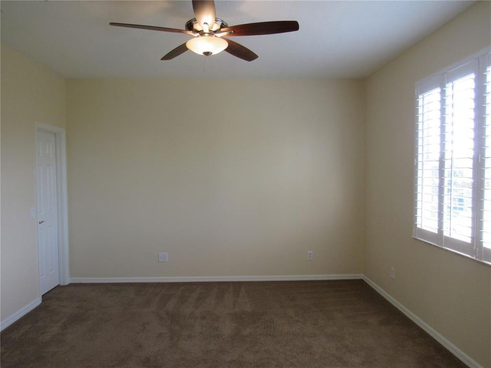 Active With Contract: $2,595 (3 beds, 2 baths, 1657 Square Feet)