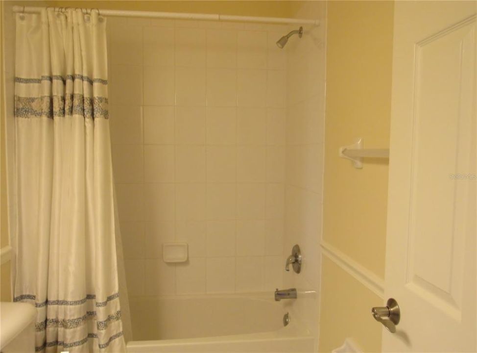 Active With Contract: $2,595 (3 beds, 2 baths, 1657 Square Feet)