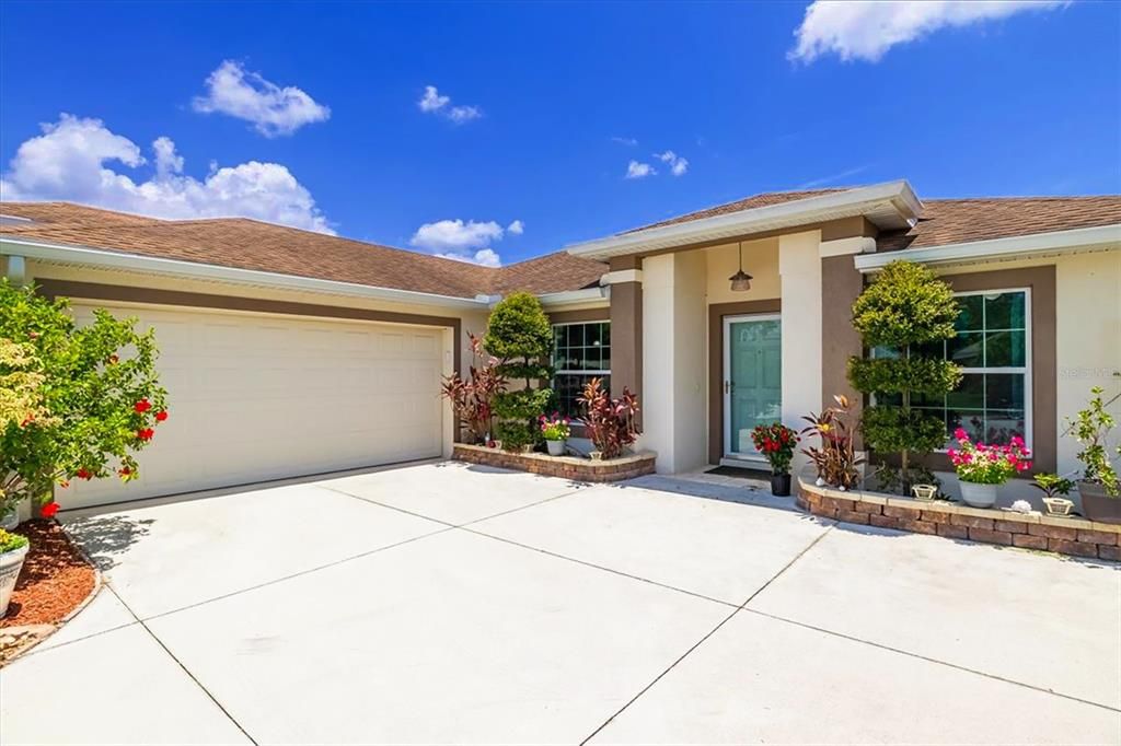 For Sale: $359,000 (3 beds, 2 baths, 1535 Square Feet)