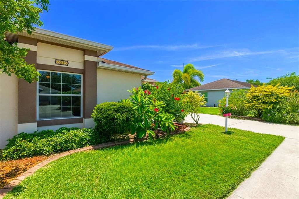 For Sale: $359,000 (3 beds, 2 baths, 1535 Square Feet)