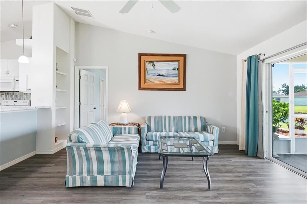 For Sale: $359,000 (3 beds, 2 baths, 1535 Square Feet)