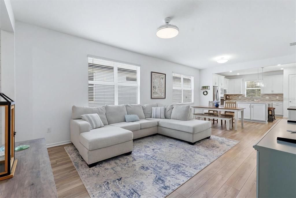 En Venta: $405,000 (2 camas, 2 baños, 1454 Pies cuadrados)