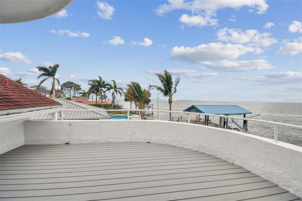 En Venta: $2,599,999 (4 camas, 4 baños, 3526 Pies cuadrados)