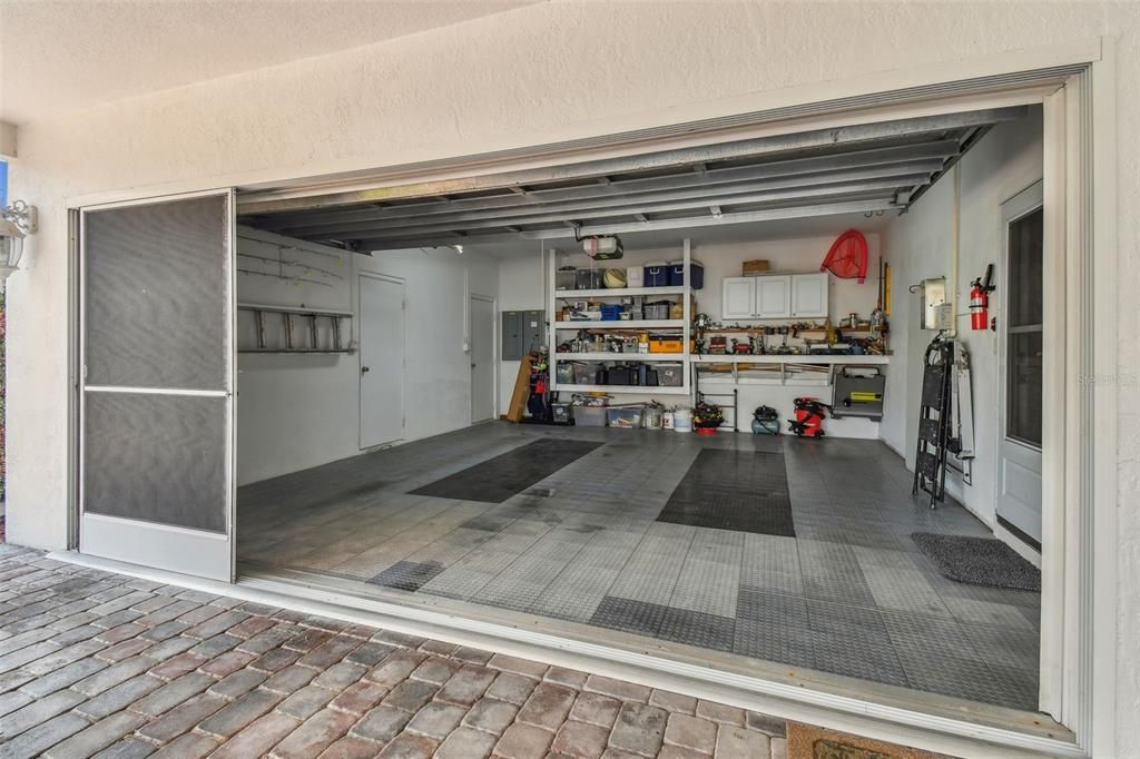 En Venta: $2,599,999 (4 camas, 4 baños, 3526 Pies cuadrados)