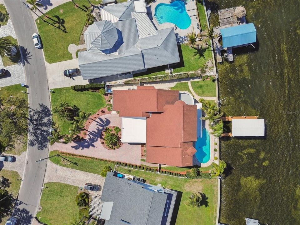 En Venta: $2,599,999 (4 camas, 4 baños, 3526 Pies cuadrados)