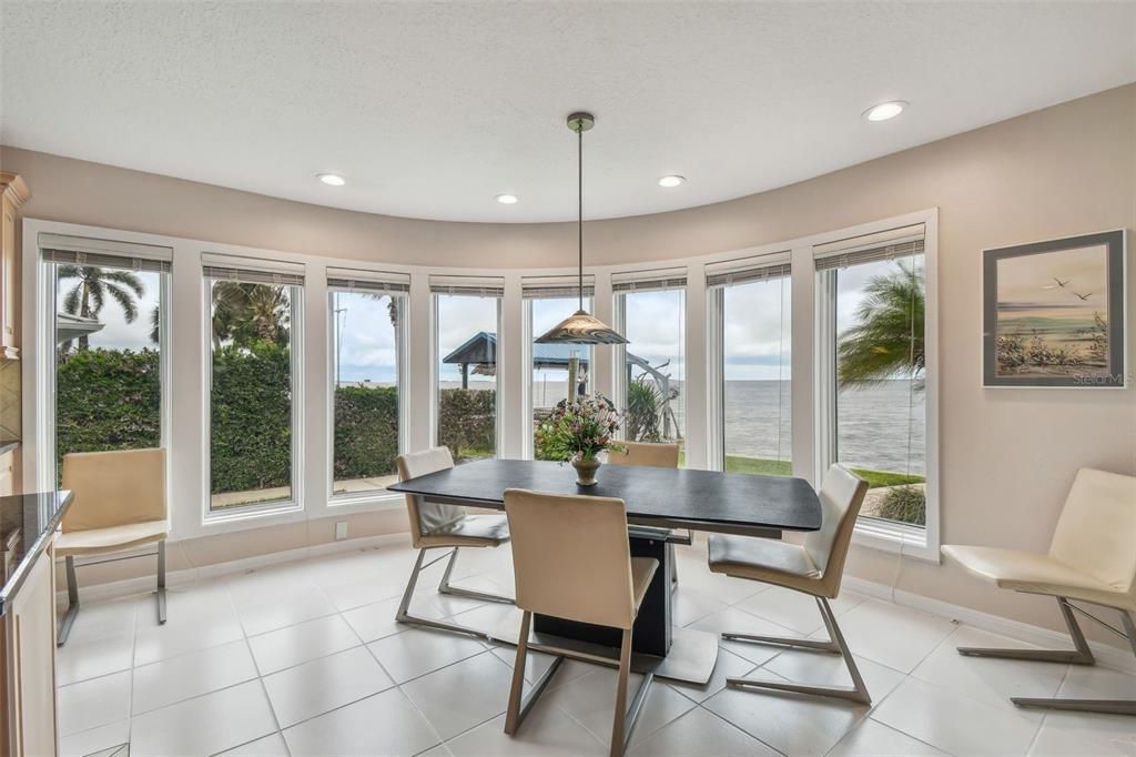 En Venta: $2,599,999 (4 camas, 4 baños, 3526 Pies cuadrados)
