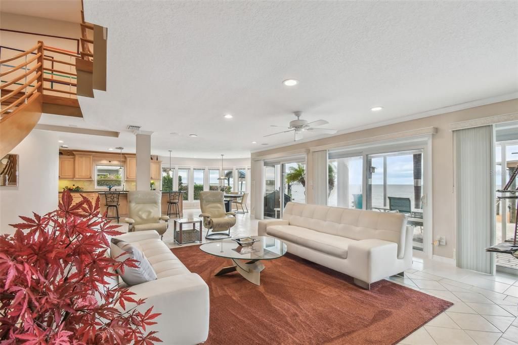 En Venta: $2,599,999 (4 camas, 4 baños, 3526 Pies cuadrados)