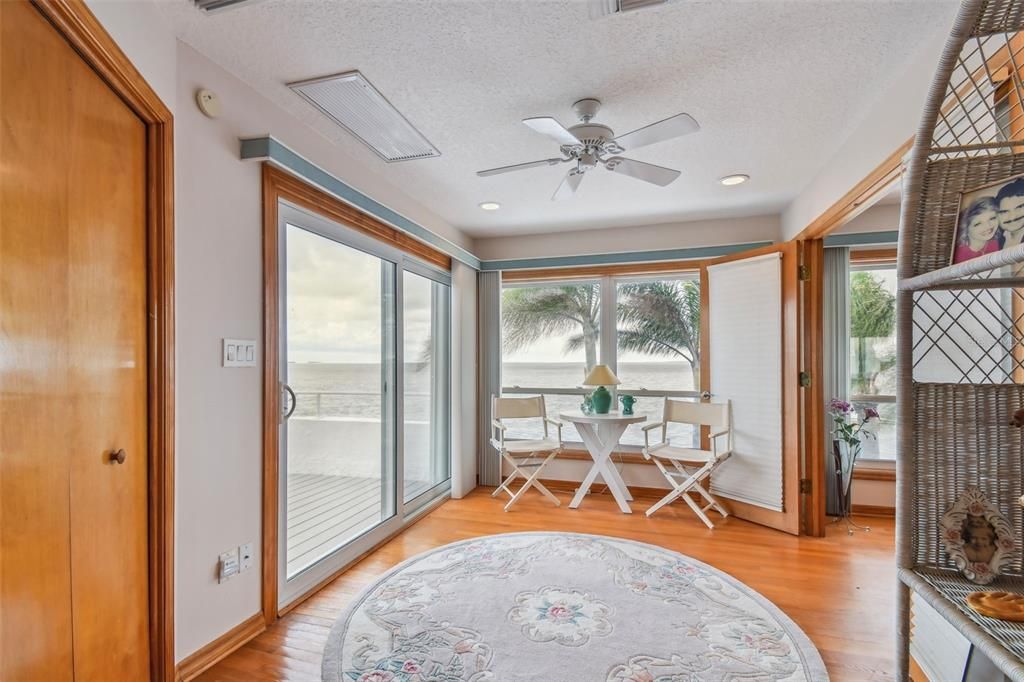 En Venta: $2,599,999 (4 camas, 4 baños, 3526 Pies cuadrados)