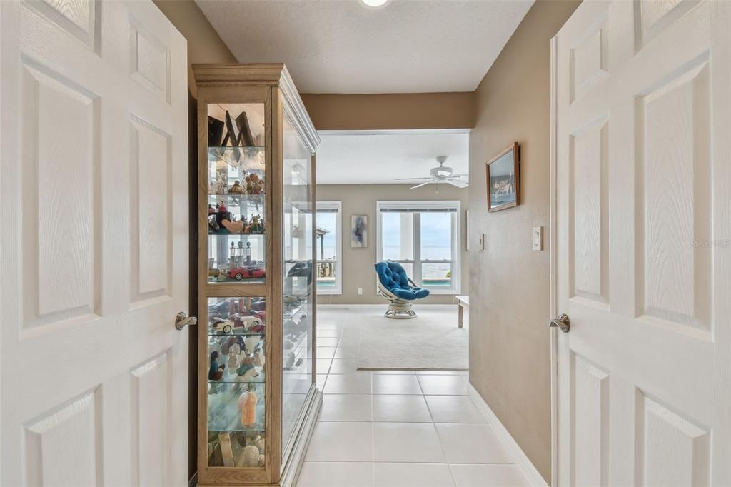 En Venta: $2,599,999 (4 camas, 4 baños, 3526 Pies cuadrados)