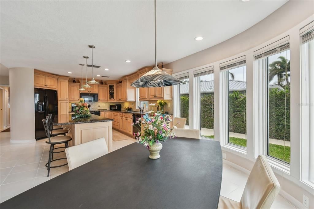 En Venta: $2,599,999 (4 camas, 4 baños, 3526 Pies cuadrados)