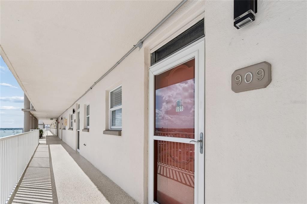 На продажу: $259,000 (1 спален, 1 ванн, 1170 Квадратных фут)