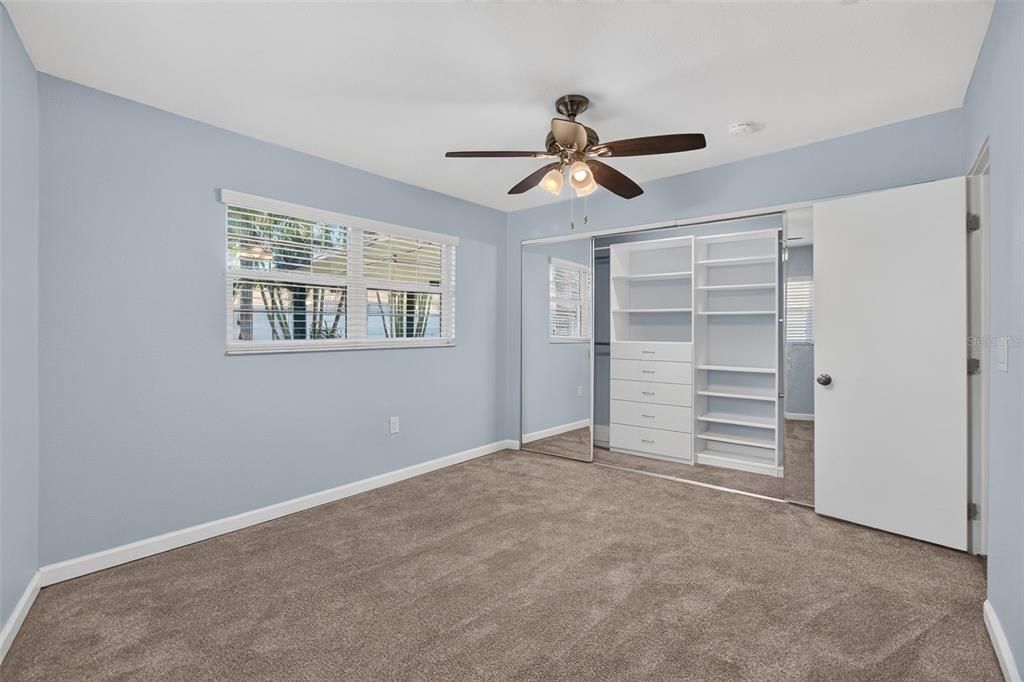 На продажу: $835,000 (4 спален, 2 ванн, 2112 Квадратных фут)