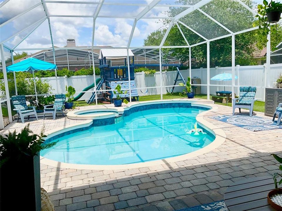 For Sale: $865,000 (5 beds, 3 baths, 2948 Square Feet)