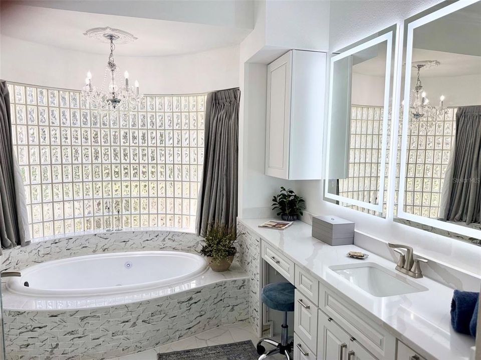 For Sale: $865,000 (5 beds, 3 baths, 2948 Square Feet)