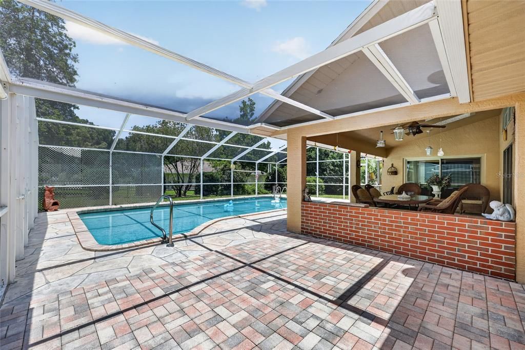 For Sale: $375,000 (3 beds, 2 baths, 1780 Square Feet)