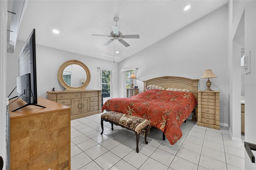 For Sale: $375,000 (3 beds, 2 baths, 1780 Square Feet)